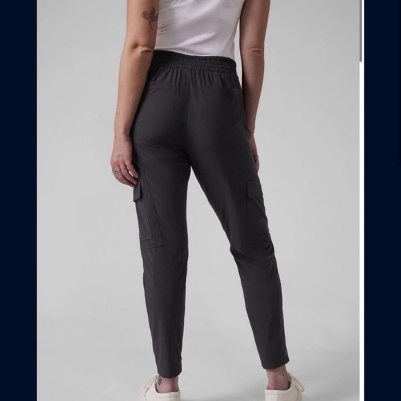Athleta Chelsea Cargo, size 10 worn a few times . Excellent like new condition. - Picture 2 of 10